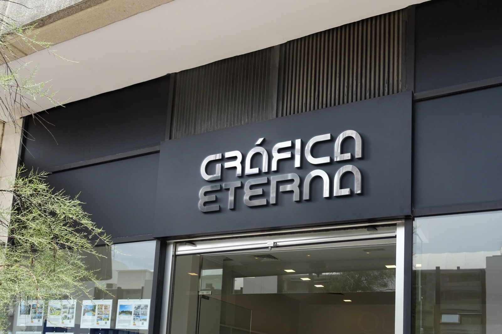 Produtos gráficos personalizados produzidos pela Gráfica Eterna